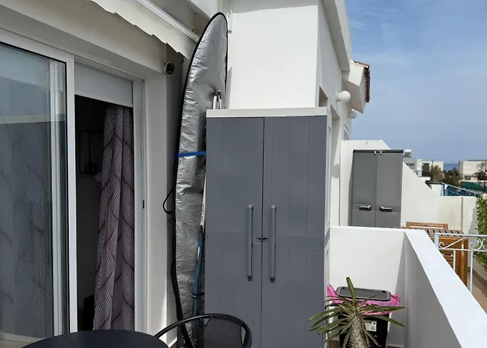 Andromeda Hideaway Polis